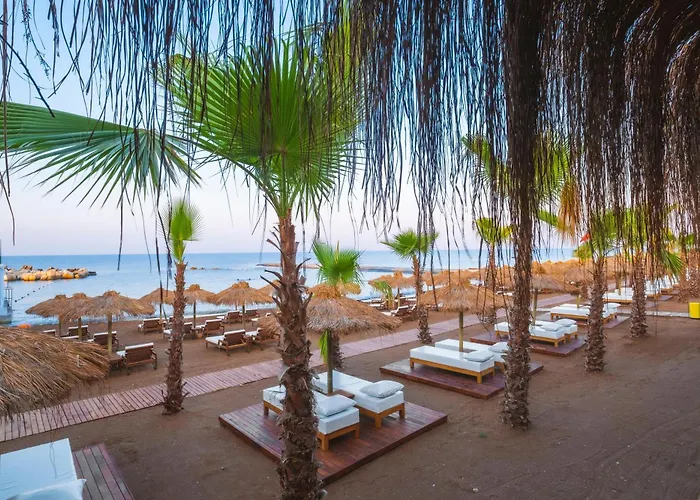 Rezort Rubi Platinum Sign