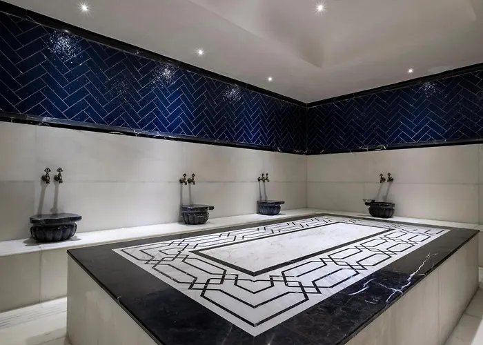 Rezort Rubi Platinum Sign