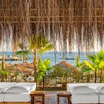 Rubi Platinum Sign Resort *