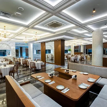 度假村 Rubi Platinum Sign *