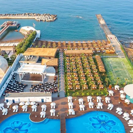 Rubi Platinum Sign Resort *