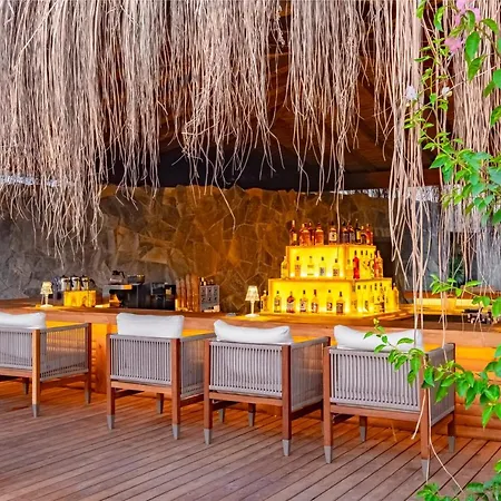 Rubi Platinum Sign 度假村 阿萨拉尔