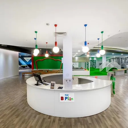 度假村 Rubi Platinum Sign *