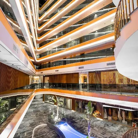 度假村 Rubi Platinum Sign