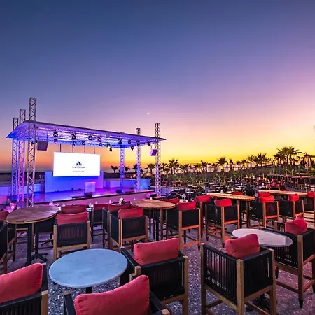 Resort Rubi Platinum Sign